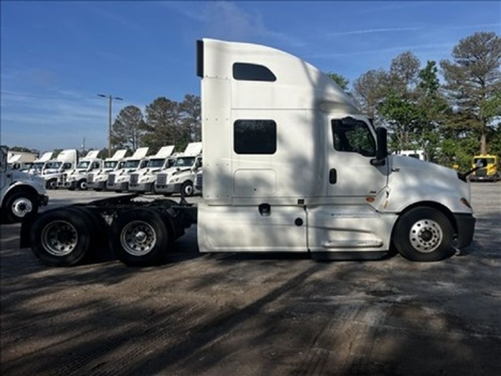 Sleeper Tractor-Heavy Duty Tractors-International-2020-LT625-Conyers-GA-426,421\n\t\tmiles-$ 37,000 - Image 8