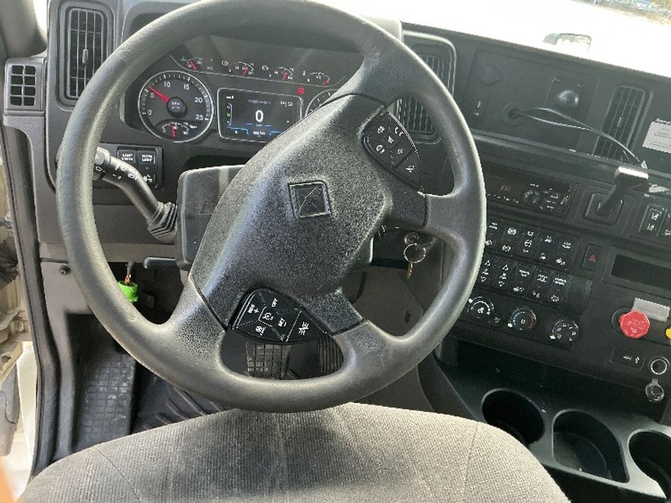 Sleeper Tractor-Heavy Duty Tractors-International-2020-LT625-Dallas-TX-456,768\n\t\tmiles-$ 54,500 - Image 11