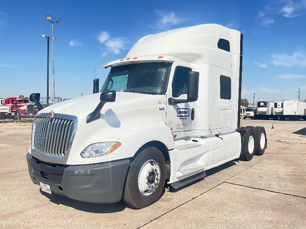 Sleeper Tractor-Heavy Duty Tractors-International-2020-LT625-Dallas-TX-461,428\n\t\tmiles-$ 54,250 - Image 3