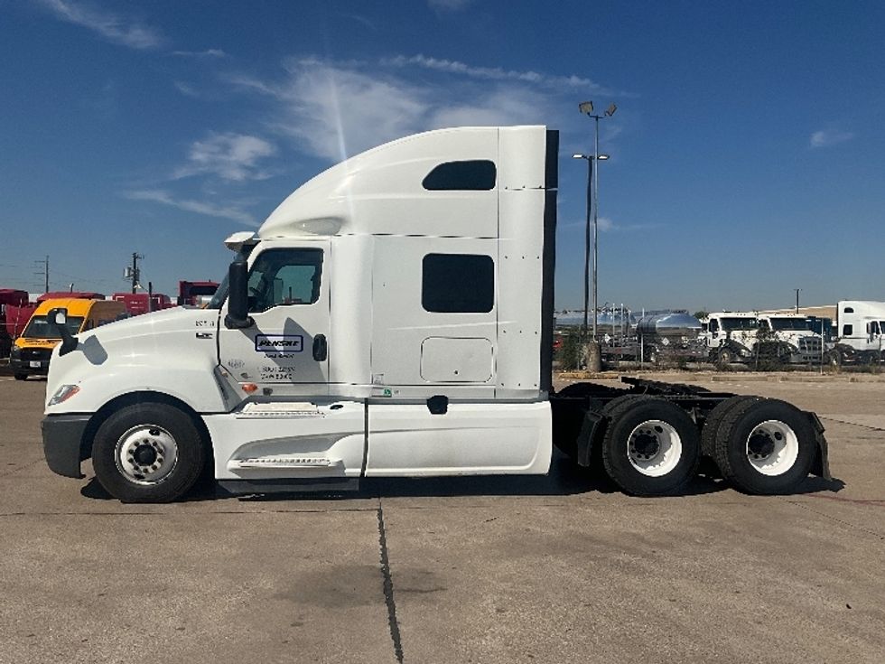 Sleeper Tractor-Heavy Duty Tractors-International-2020-LT625-Dallas-TX-461,428\n\t\tmiles-$ 54,250 - Image 4
