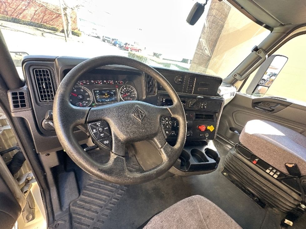 Sleeper Tractor-Heavy Duty Tractors-International-2020-LT625-Dayton-NJ-456,275\n\t\tmiles-$ 54,500 - Image 10