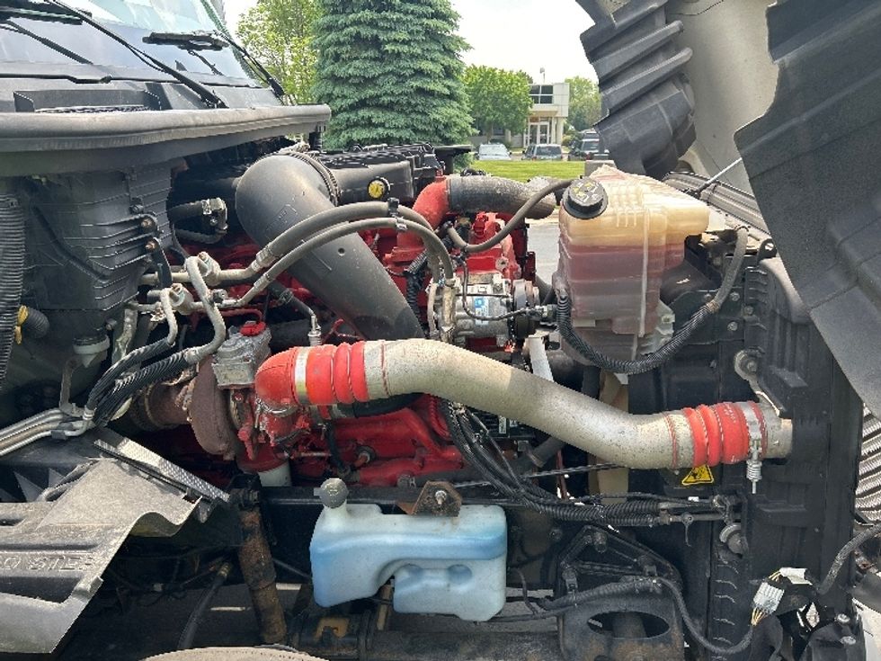 Sleeper Tractor-Heavy Duty Tractors-International-2020-LT625-De Pere-WI-638,054\n\t\tmiles-$ 41,750 - Image 20