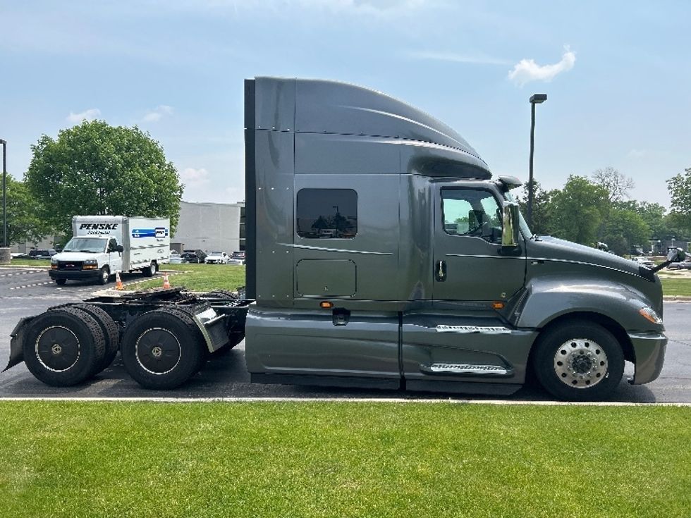 Sleeper Tractor-Heavy Duty Tractors-International-2020-LT625-De Pere-WI-638,054\n\t\tmiles-$ 41,750 - Image 8