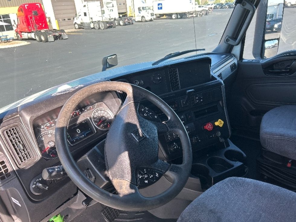 Sleeper Tractor-Heavy Duty Tractors-International-2020-LT625-Denver-CO-577,479\n\t\tmiles-$ 42,250 - Image 10