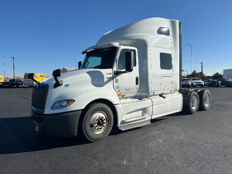 Sleeper Tractor-Heavy Duty Tractors-International-2020-LT625-Denver-CO-577,479\n\t\tmiles-$ 42,250 - Image 3