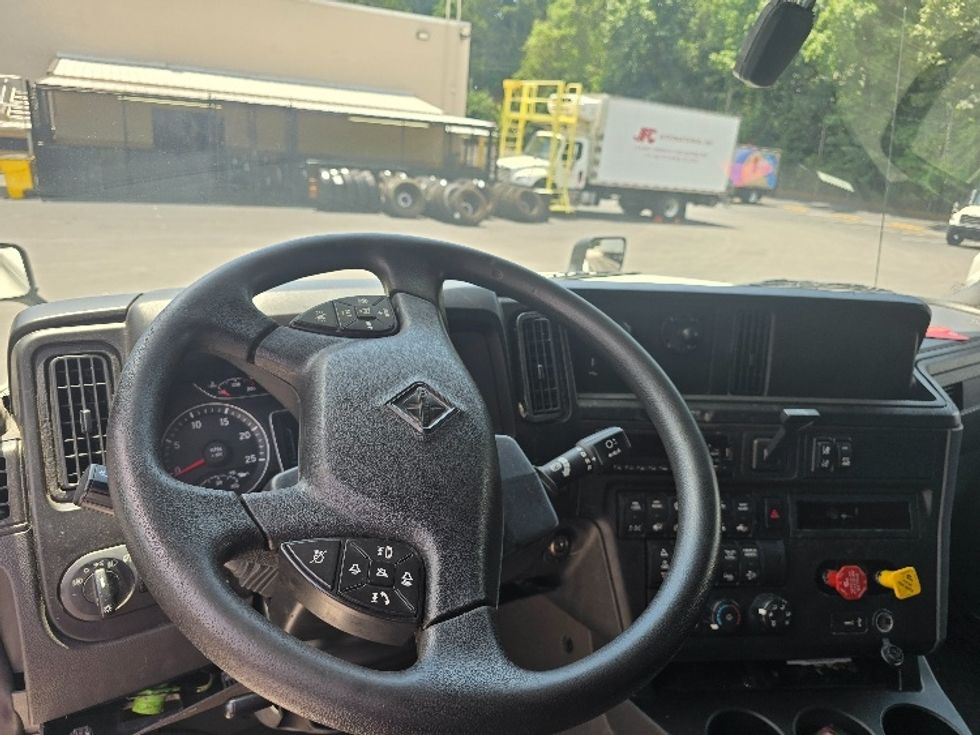 Sleeper Tractor-Heavy Duty Tractors-International-2020-LT625-Duluth-GA-485,536\n\t\tmiles-$ 47,000 - Image 10