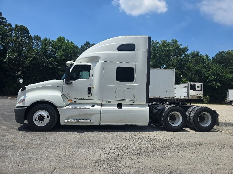 Sleeper Tractor-Heavy Duty Tractors-International-2020-LT625-Duluth-GA-485,536\n\t\tmiles-$ 47,000 - Image 4