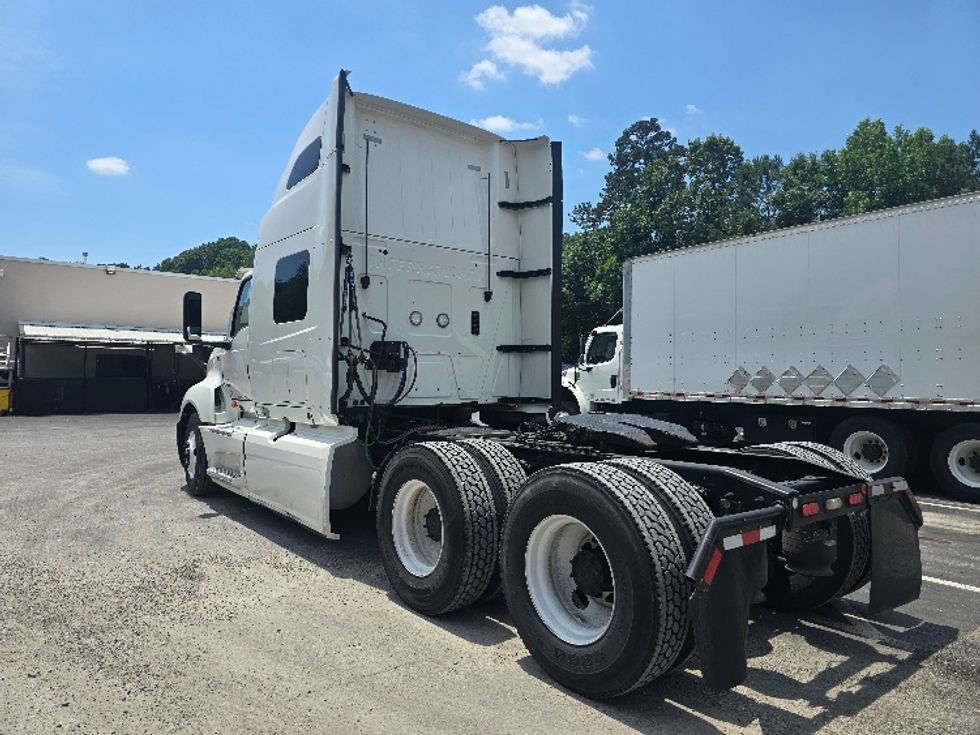Sleeper Tractor-Heavy Duty Tractors-International-2020-LT625-Duluth-GA-485,536\n\t\tmiles-$ 47,000 - Image 5