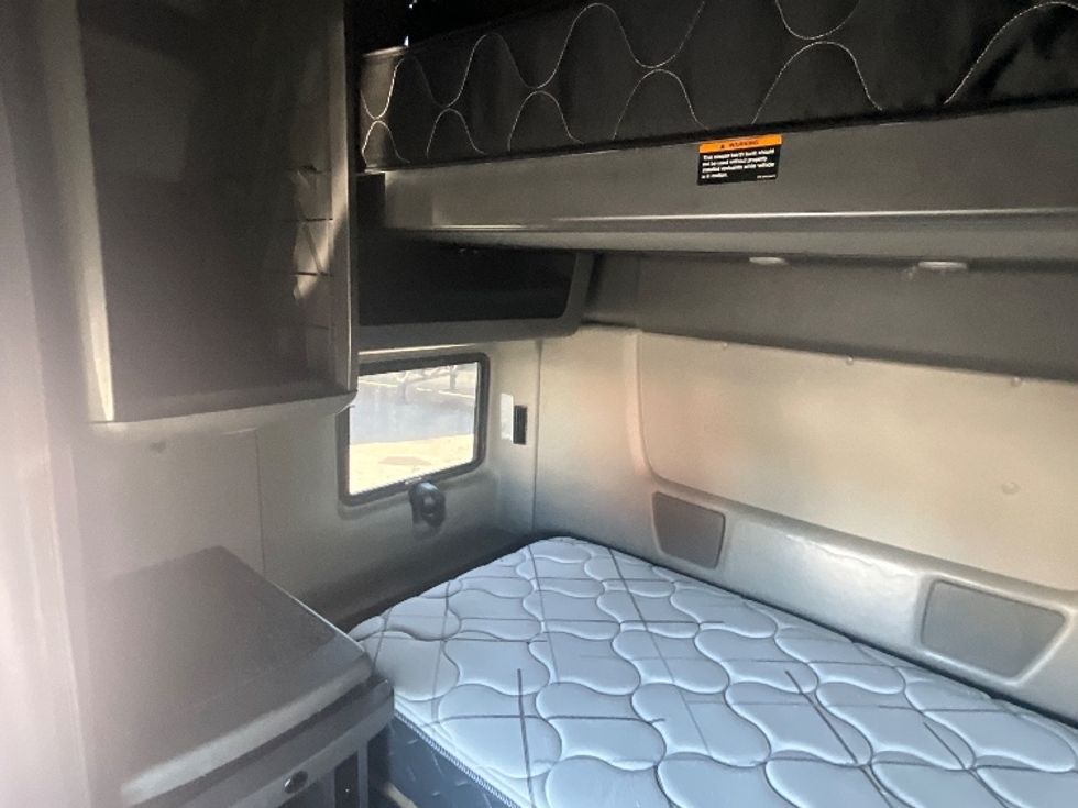 Sleeper Tractor-Heavy Duty Tractors-International-2020-LT625-East Chicago-IN-392,400\n\t\tmiles-$ 33,250 - Image 19