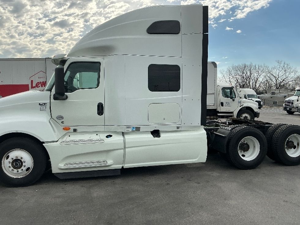 Sleeper Tractor-Heavy Duty Tractors-International-2020-LT625-East Chicago-IN-551,883\n\t\tmiles-$ 36,500 - Image 4