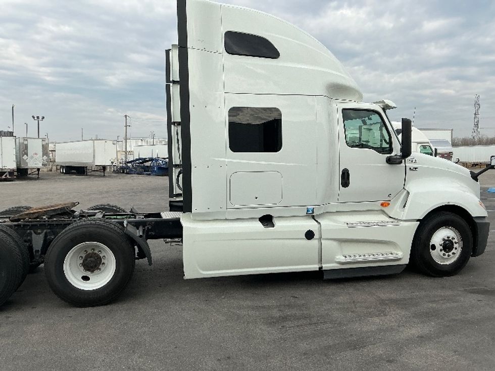 Sleeper Tractor-Heavy Duty Tractors-International-2020-LT625-East Chicago-IN-551,883\n\t\tmiles-$ 36,500 - Image 8