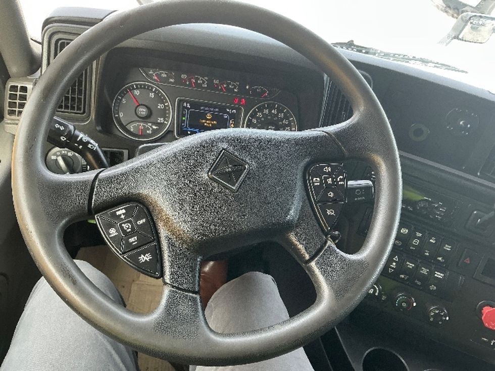 Sleeper Tractor-Heavy Duty Tractors-International-2020-LT625-East Chicago-IN-626,638\n\t\tmiles-$ 31,500 - Image 10