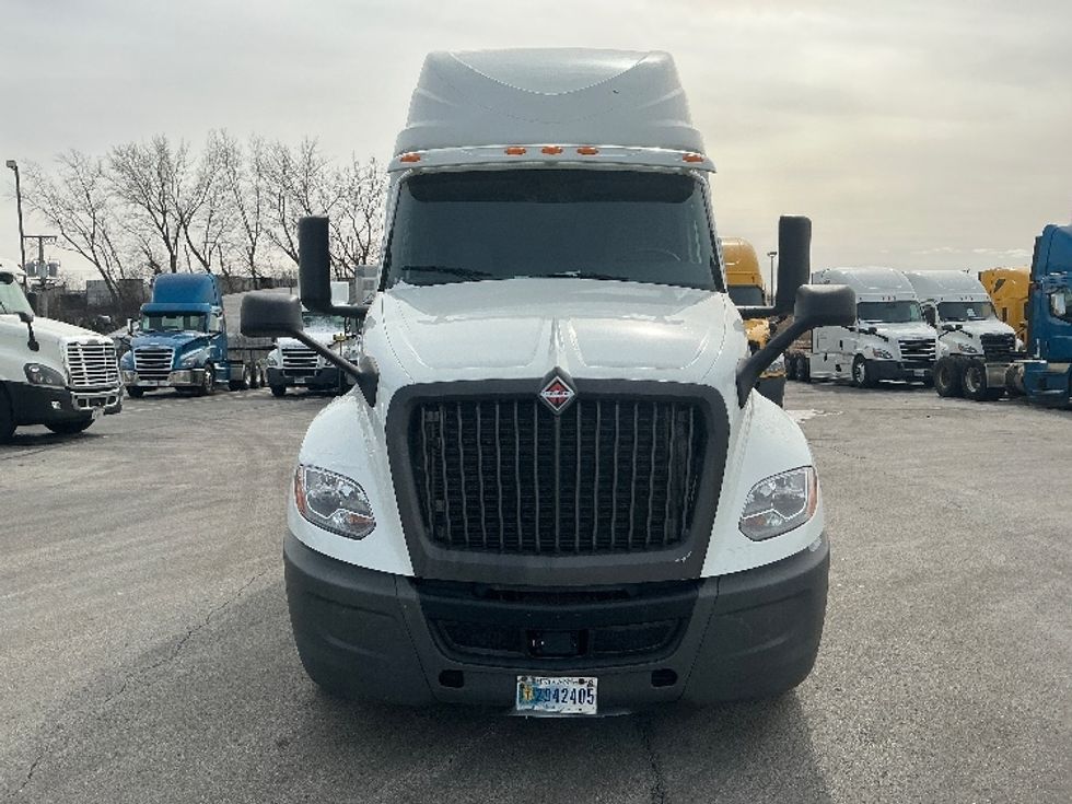 Sleeper Tractor-Heavy Duty Tractors-International-2020-LT625-East Chicago-IN-626,638\n\t\tmiles-$ 31,500 - Image 2