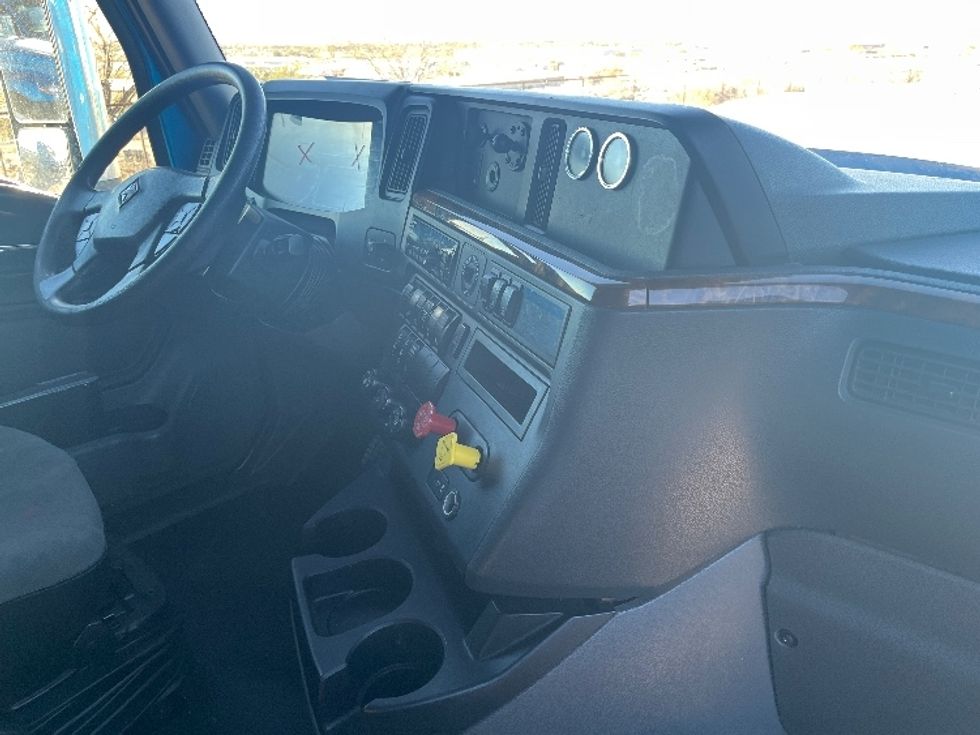 Sleeper Tractor-Heavy Duty Tractors-International-2020-LT625-El Paso-TX-520,474\n\t\tmiles-$ 48,250 - Image 15