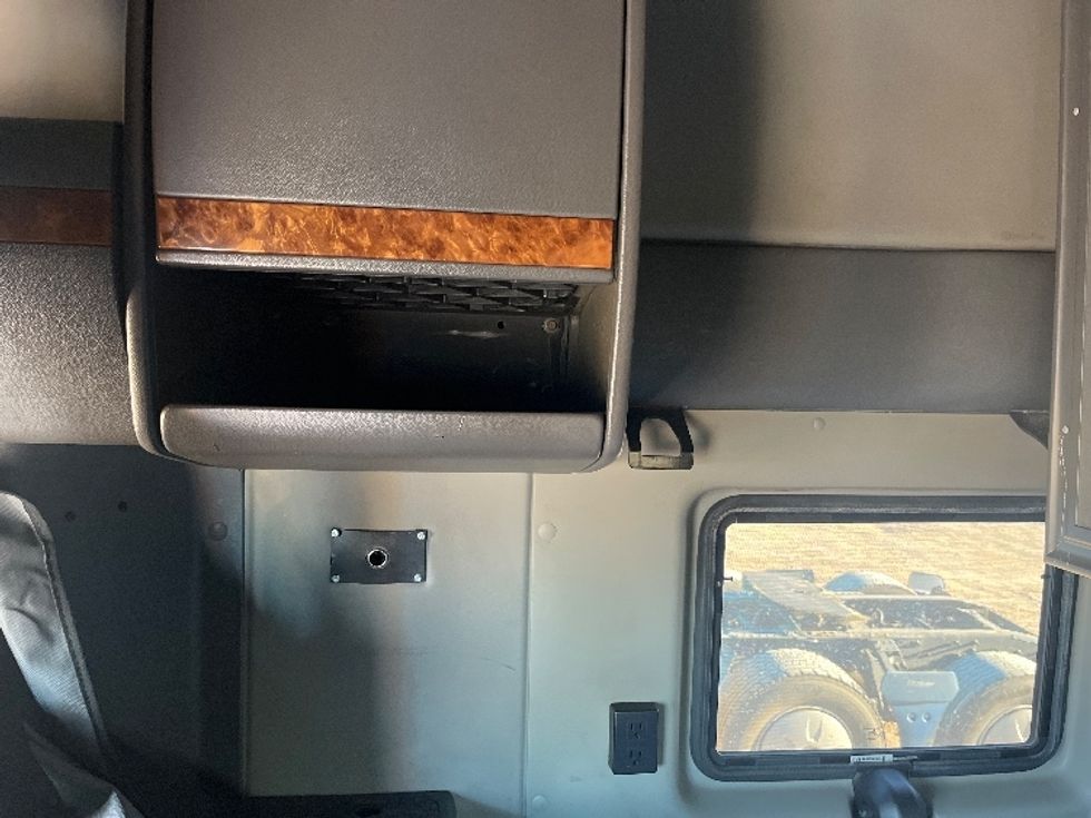 Sleeper Tractor-Heavy Duty Tractors-International-2020-LT625-El Paso-TX-520,474\n\t\tmiles-$ 48,250 - Image 19