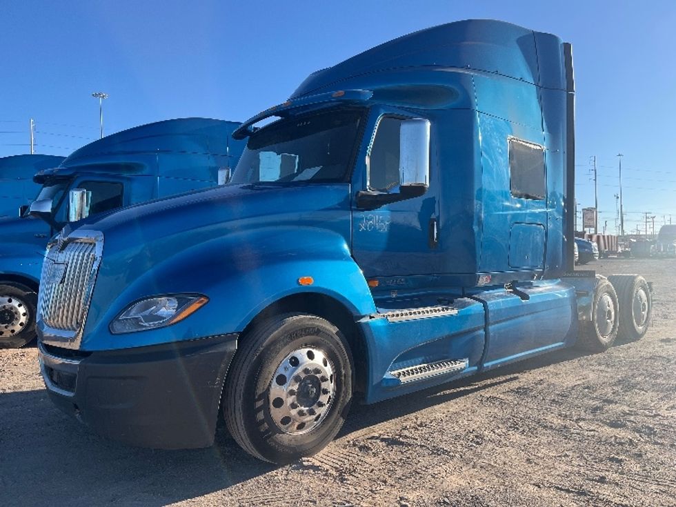 Sleeper Tractor-Heavy Duty Tractors-International-2020-LT625-El Paso-TX-520,474\n\t\tmiles-$ 48,250 - Image 3