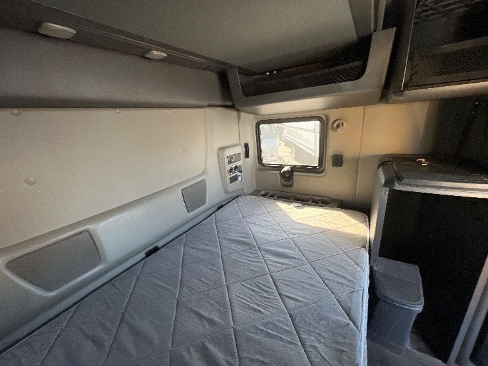 Sleeper Tractor-Heavy Duty Tractors-International-2020-LT625-El Paso-TX-581,261\n\t\tmiles-$ 42,000 - Image 18