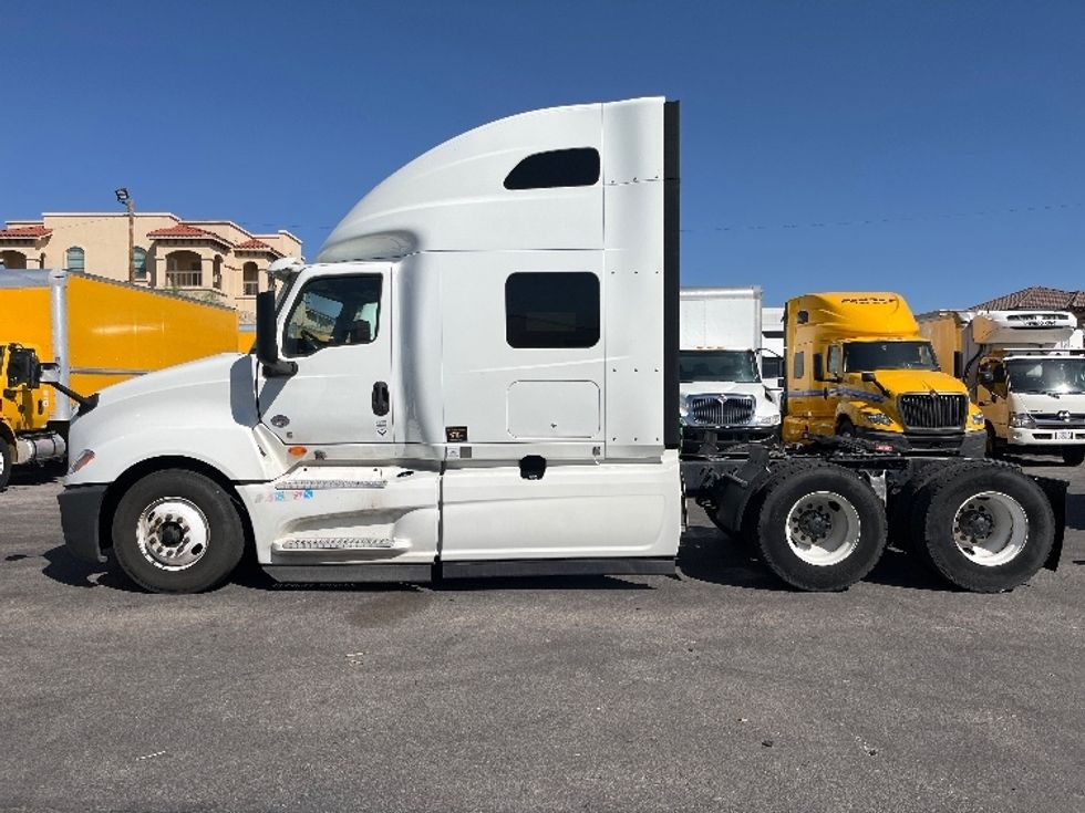 Sleeper Tractor-Heavy Duty Tractors-International-2020-LT625-El Paso-TX-581,261\n\t\tmiles-$ 42,000 - Image 4