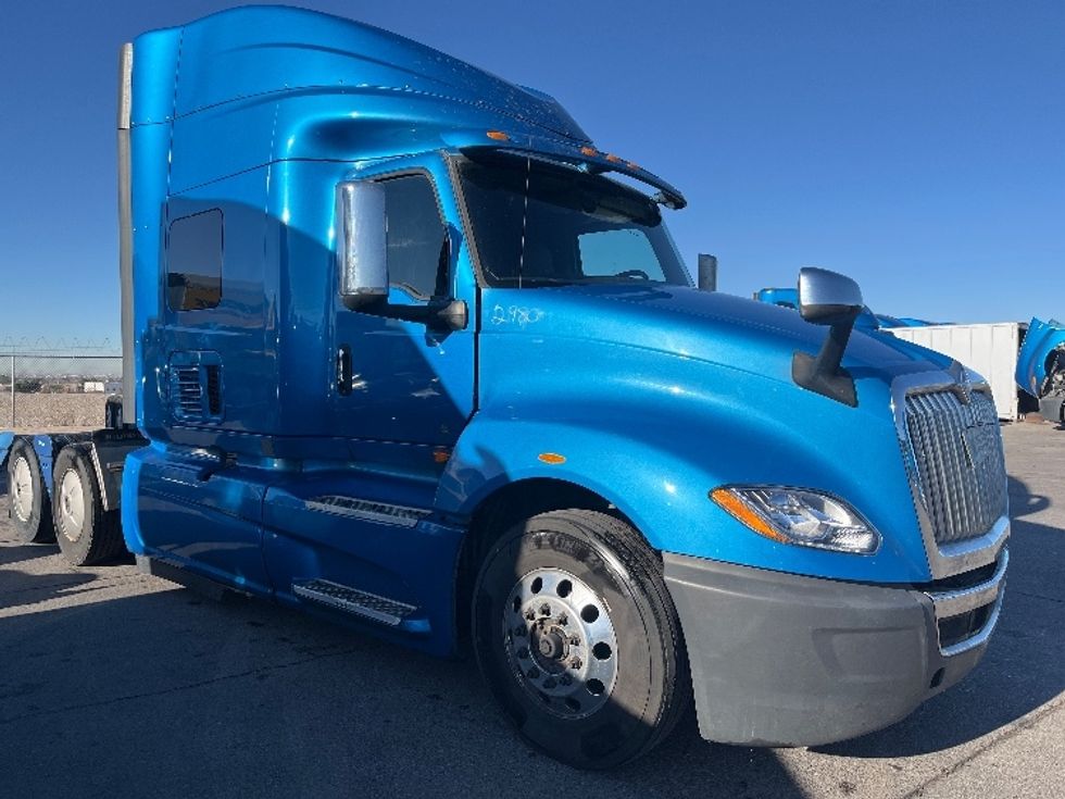 Sleeper Tractor-Heavy Duty Tractors-International-2020-LT625-El Paso-TX-582,446\n\t\tmiles-$ 44,000 - Image 1