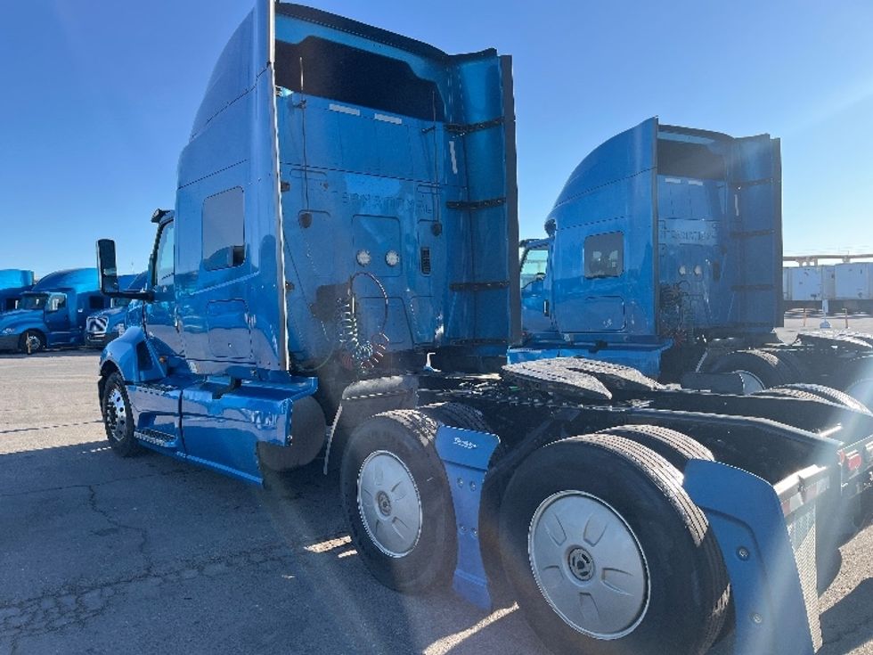 Sleeper Tractor-Heavy Duty Tractors-International-2020-LT625-El Paso-TX-582,446\n\t\tmiles-$ 44,000 - Image 5