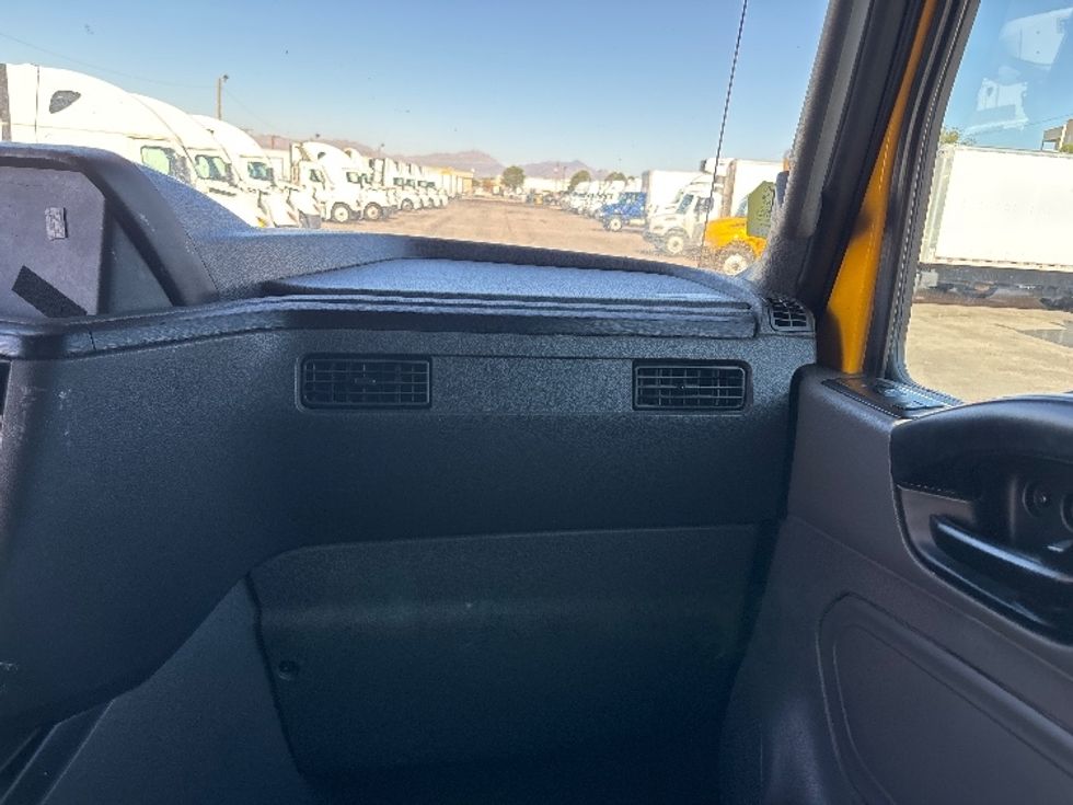 Sleeper Tractor-Heavy Duty Tractors-International-2020-LT625-El Paso-TX-604,309\n\t\tmiles-$ 35,500 - Image 14