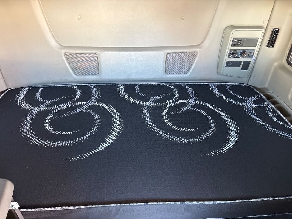 Sleeper Tractor-Heavy Duty Tractors-International-2020-LT625-El Paso-TX-604,309\n\t\tmiles-$ 35,500 - Image 17