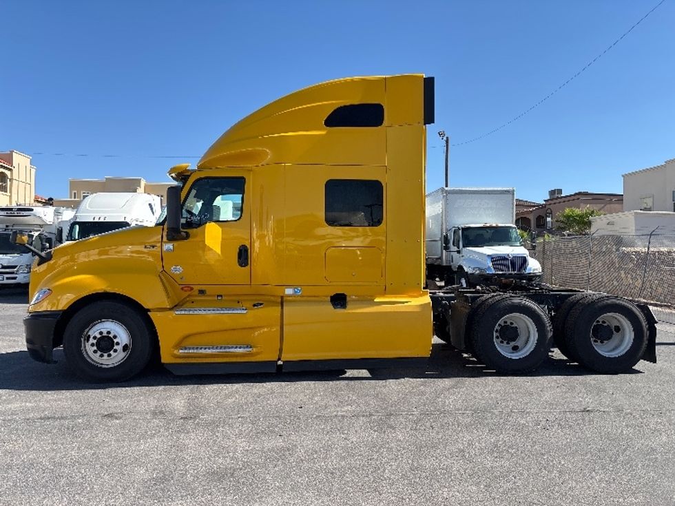 Sleeper Tractor-Heavy Duty Tractors-International-2020-LT625-El Paso-TX-604,309\n\t\tmiles-$ 35,500 - Image 4