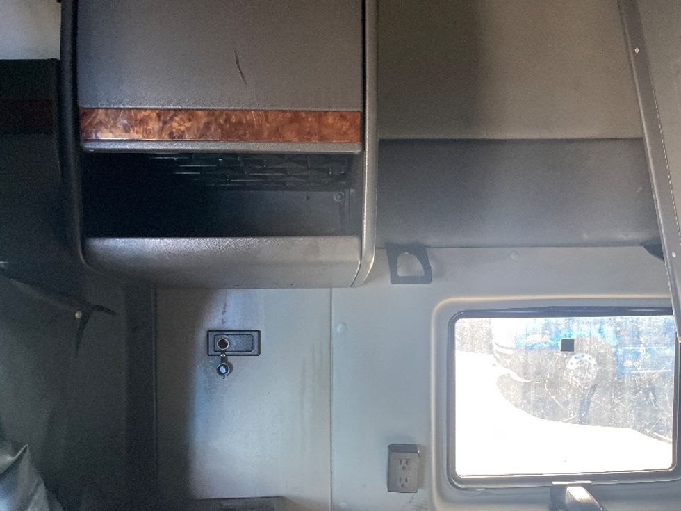 Sleeper Tractor-Heavy Duty Tractors-International-2020-LT625-El Paso-TX-616,515\n\t\tmiles-$ 37,500 - Image 18