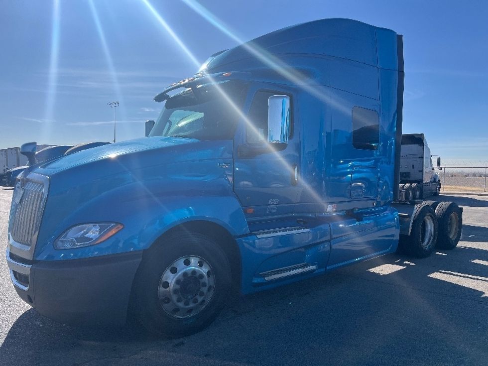 Sleeper Tractor-Heavy Duty Tractors-International-2020-LT625-El Paso-TX-616,515\n\t\tmiles-$ 37,500 - Image 3