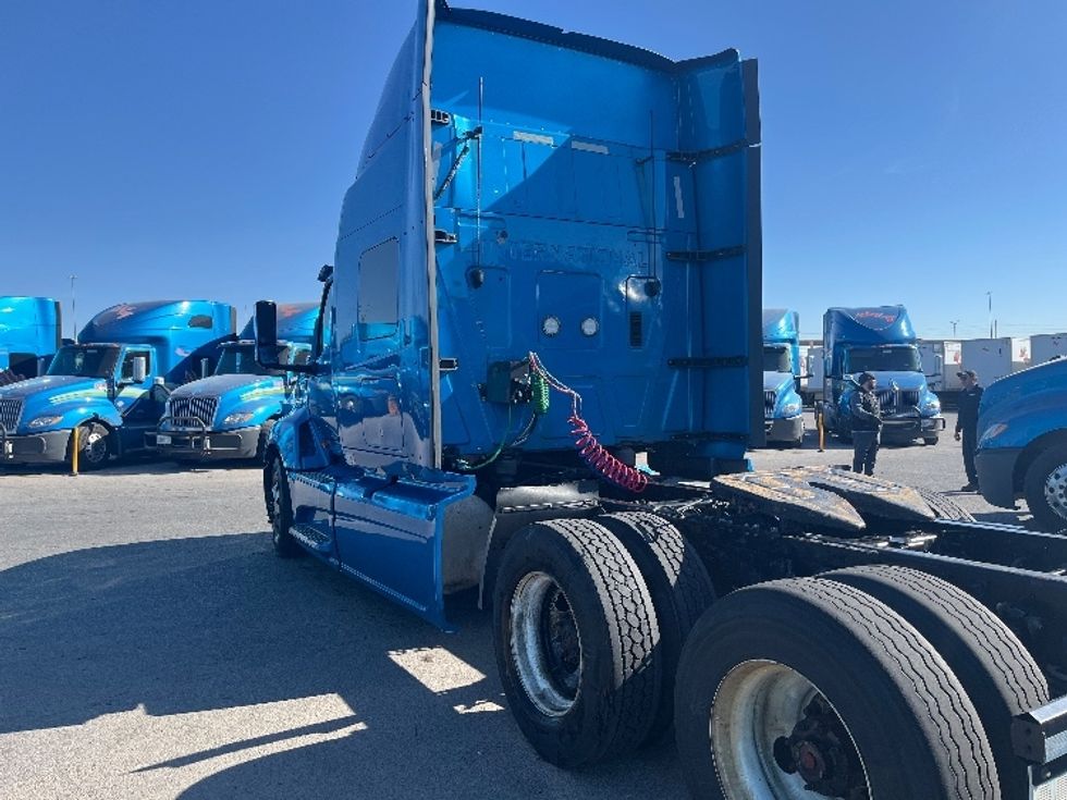 Sleeper Tractor-Heavy Duty Tractors-International-2020-LT625-El Paso-TX-616,515\n\t\tmiles-$ 37,500 - Image 5