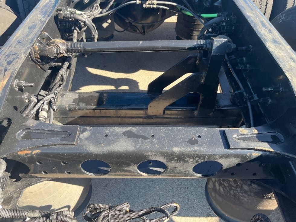 Sleeper Tractor-Heavy Duty Tractors-International-2020-LT625-El Paso-TX-616,515\n\t\tmiles-$ 37,500 - Image 6