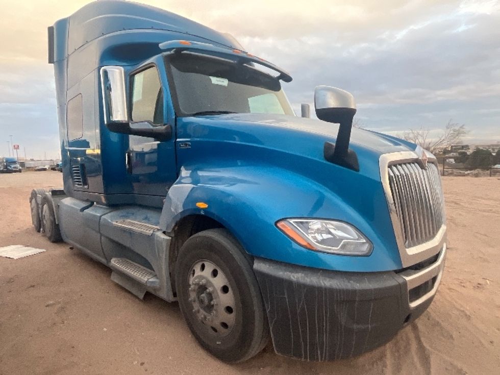 Sleeper Tractor-Heavy Duty Tractors-International-2020-LT625-El Paso-TX-633,465\n\t\tmiles-$ 36,250 - Image 1
