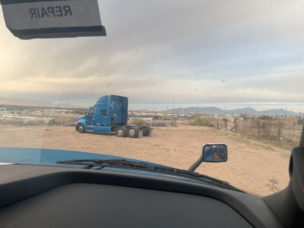 Sleeper Tractor-Heavy Duty Tractors-International-2020-LT625-El Paso-TX-633,465\n\t\tmiles-$ 36,250 - Image 14