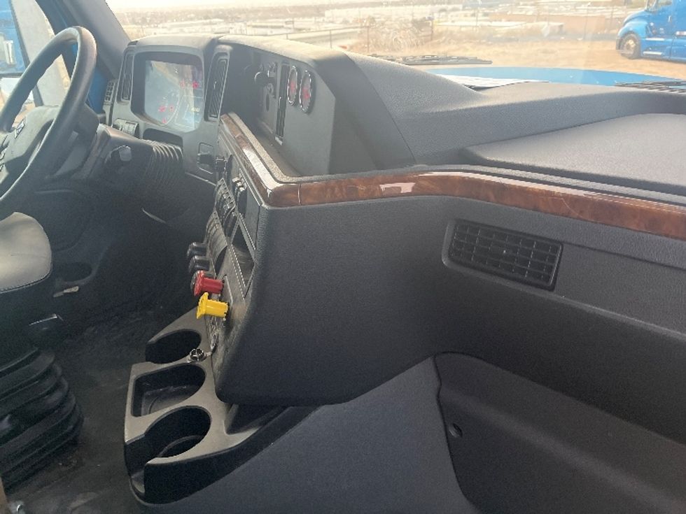 Sleeper Tractor-Heavy Duty Tractors-International-2020-LT625-El Paso-TX-633,465\n\t\tmiles-$ 36,250 - Image 15