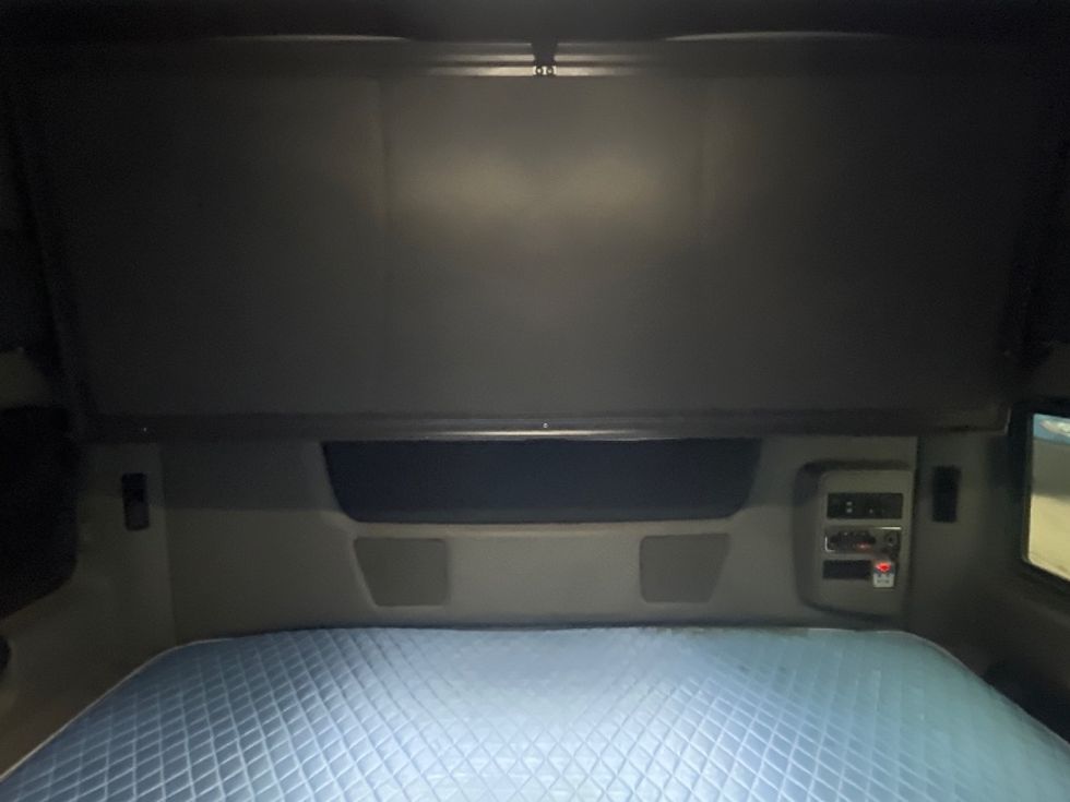 Sleeper Tractor-Heavy Duty Tractors-International-2020-LT625-El Paso-TX-633,465\n\t\tmiles-$ 36,250 - Image 16