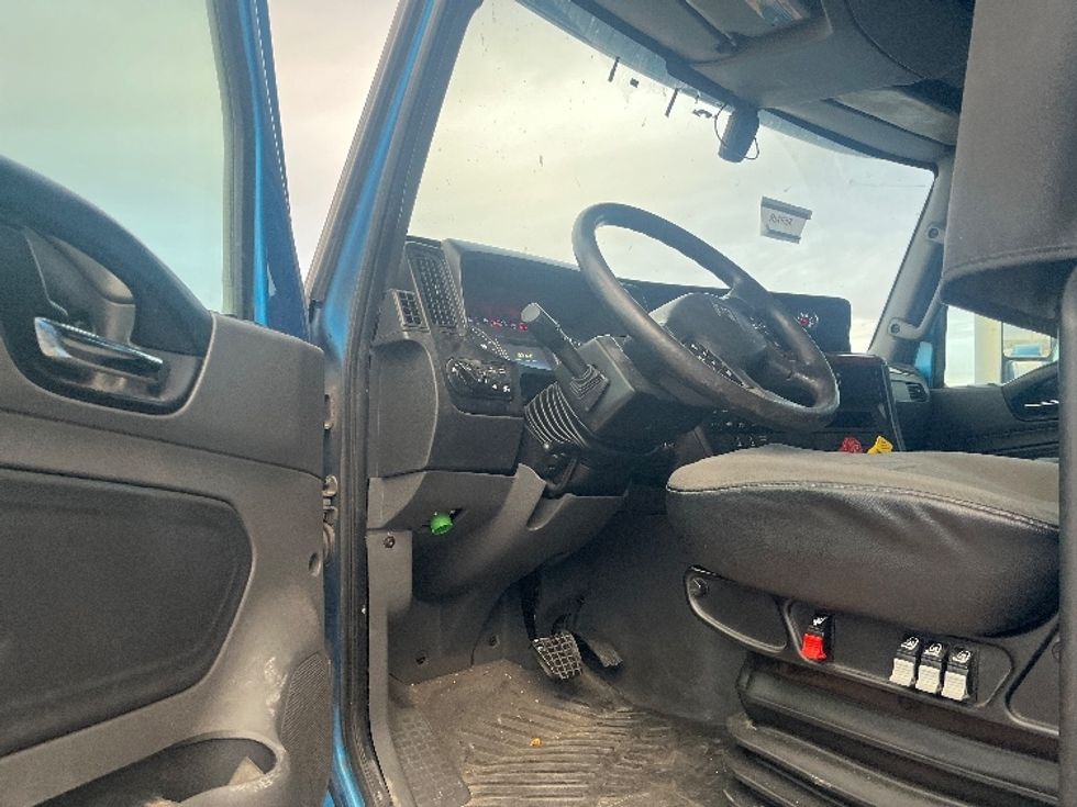 Sleeper Tractor-Heavy Duty Tractors-International-2020-LT625-El Paso-TX-633,465\n\t\tmiles-$ 36,250 - Image 9