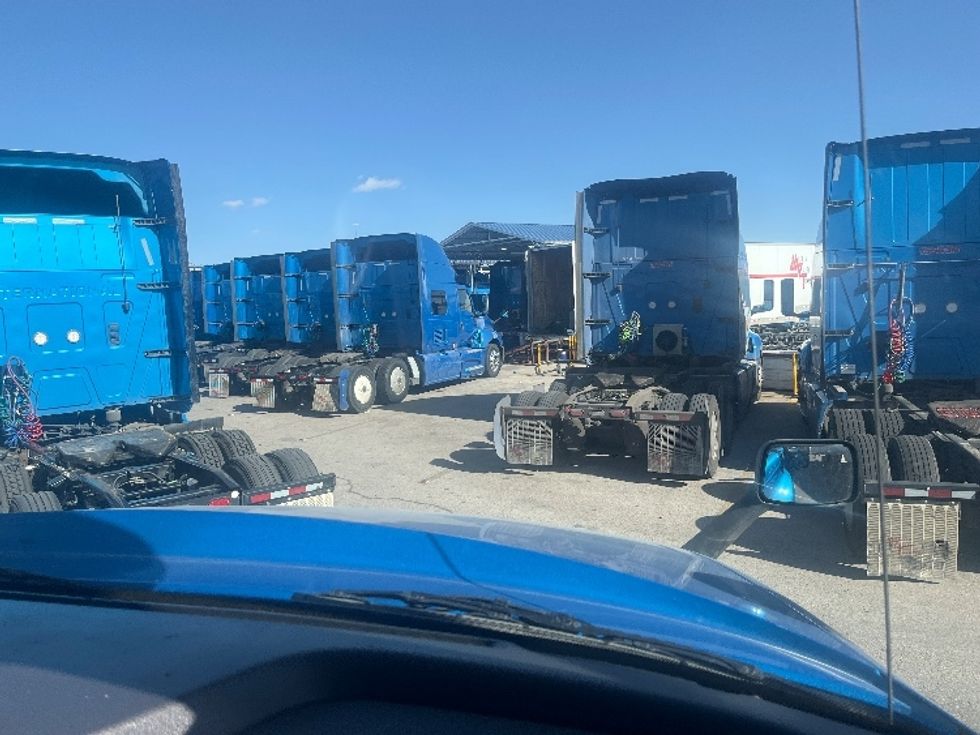 Sleeper Tractor-Heavy Duty Tractors-International-2020-LT625-El Paso-TX-657,506\n\t\tmiles-$ 34,500 - Image 14