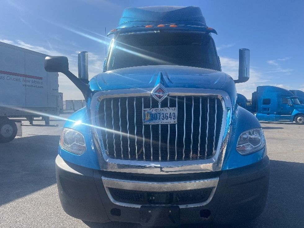 Sleeper Tractor-Heavy Duty Tractors-International-2020-LT625-El Paso-TX-657,506\n\t\tmiles-$ 34,500 - Image 2