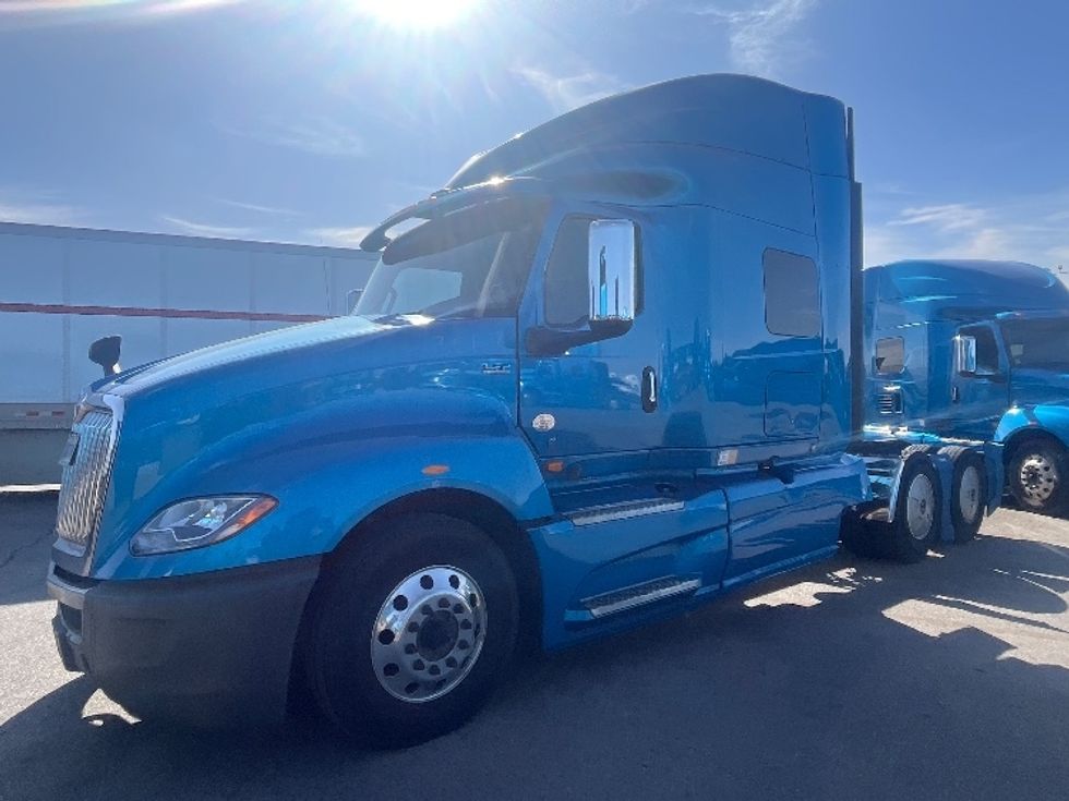 Sleeper Tractor-Heavy Duty Tractors-International-2020-LT625-El Paso-TX-657,506\n\t\tmiles-$ 34,500 - Image 3