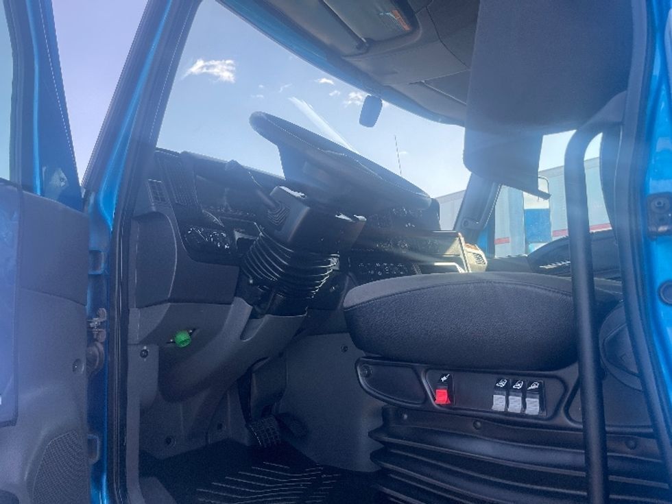 Sleeper Tractor-Heavy Duty Tractors-International-2020-LT625-El Paso-TX-657,506\n\t\tmiles-$ 34,500 - Image 9