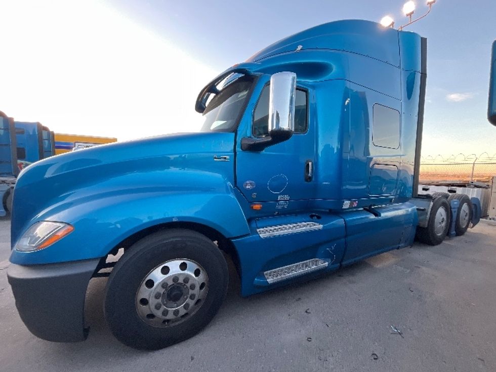Sleeper Tractor-Heavy Duty Tractors-International-2020-LT625-El Paso-TX-680,601\n\t\tmiles-$ 33,000 - Image 4