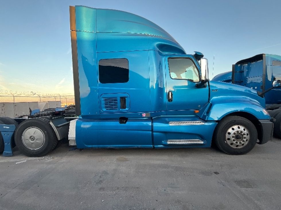 Sleeper Tractor-Heavy Duty Tractors-International-2020-LT625-El Paso-TX-680,601\n\t\tmiles-$ 33,000 - Image 8