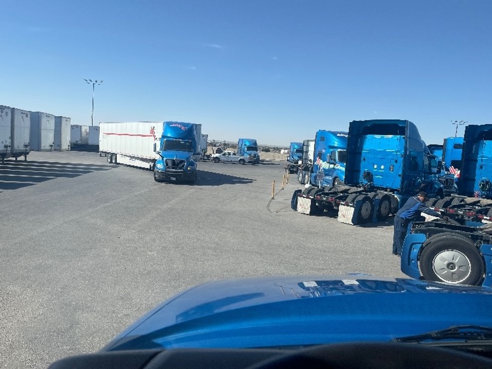 Sleeper Tractor-Heavy Duty Tractors-International-2020-LT625-El Paso-TX-684,447\n\t\tmiles-$ 32,750 - Image 11