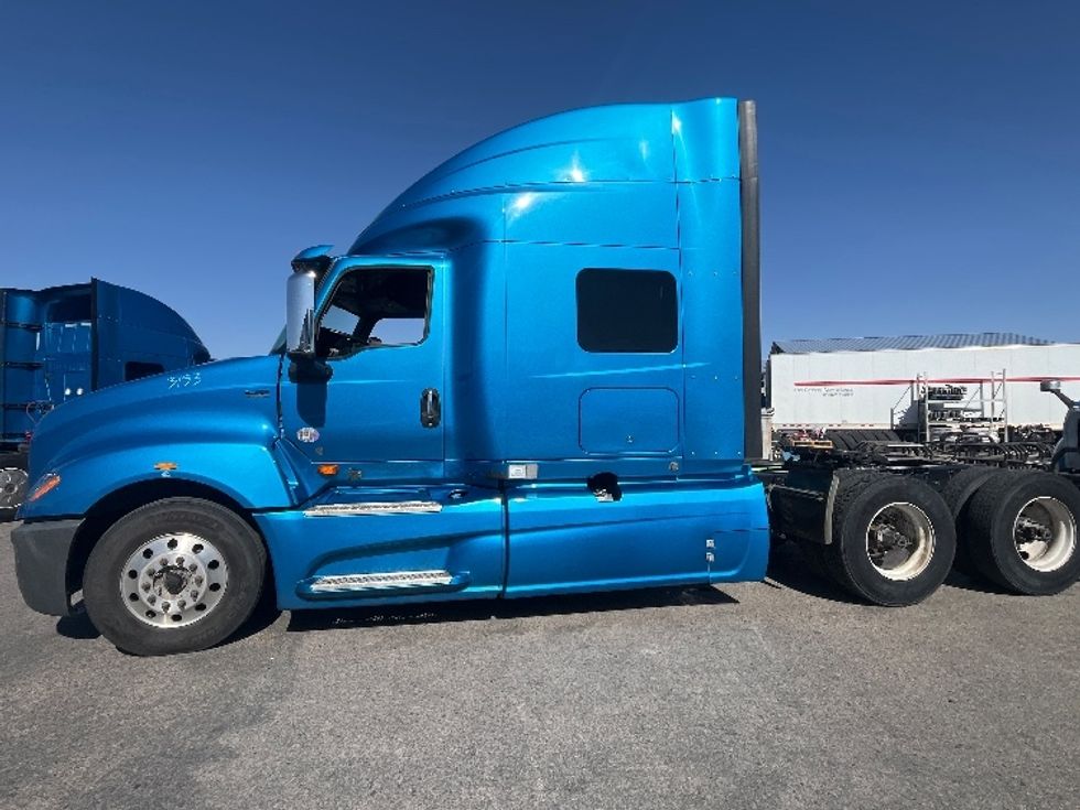 Sleeper Tractor-Heavy Duty Tractors-International-2020-LT625-El Paso-TX-684,447\n\t\tmiles-$ 32,750 - Image 4