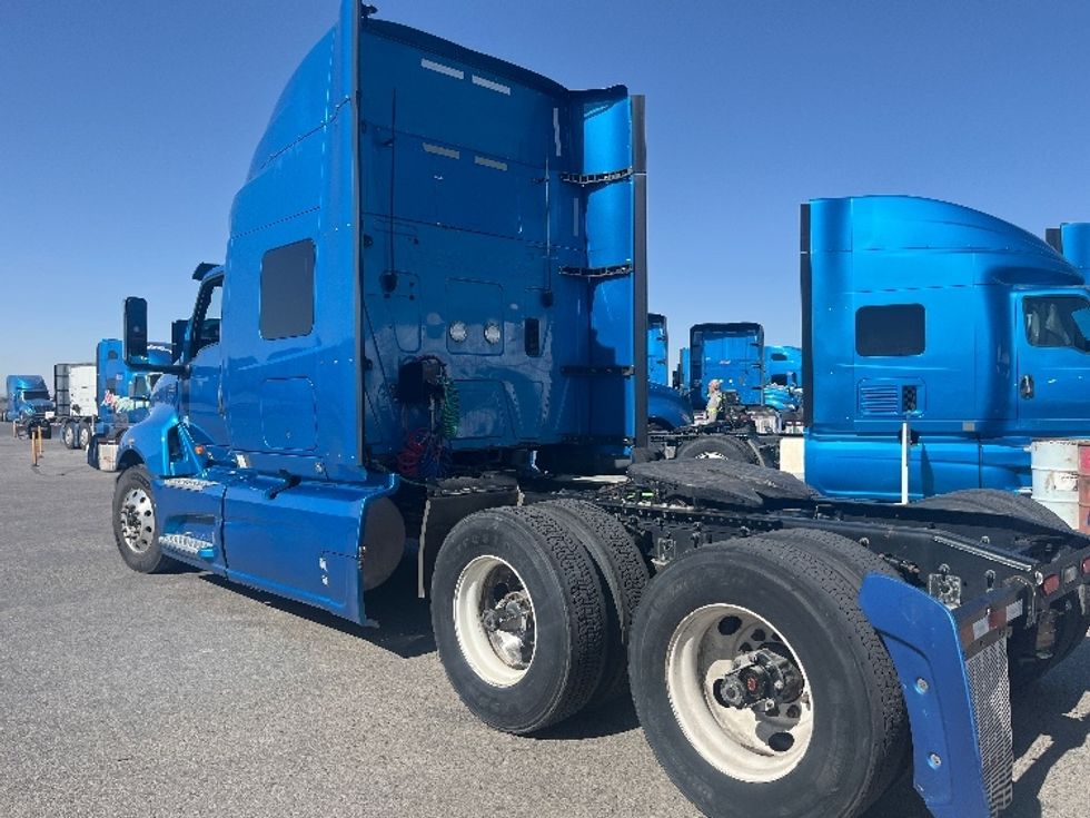 Sleeper Tractor-Heavy Duty Tractors-International-2020-LT625-El Paso-TX-684,447\n\t\tmiles-$ 32,750 - Image 5