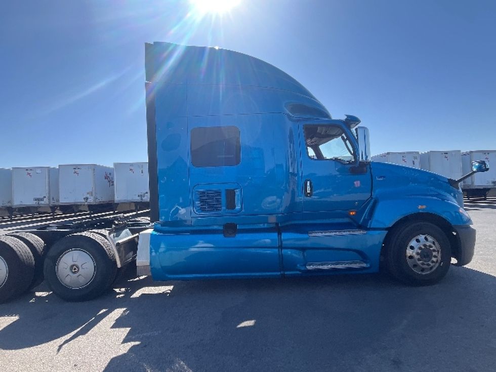 Sleeper Tractor-Heavy Duty Tractors-International-2020-LT625-El Paso-TX-684,447\n\t\tmiles-$ 32,750 - Image 8