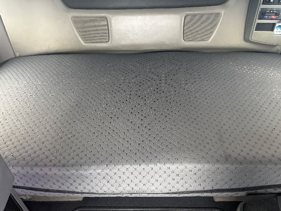 Sleeper Tractor-Heavy Duty Tractors-International-2020-LT625-El Paso-TX-687,492\n\t\tmiles-$ 32,500 - Image 17