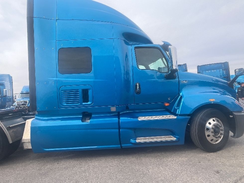 Sleeper Tractor-Heavy Duty Tractors-International-2020-LT625-El Paso-TX-687,492\n\t\tmiles-$ 32,500 - Image 8