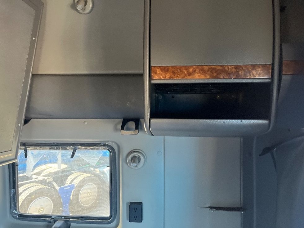 Sleeper Tractor-Heavy Duty Tractors-International-2020-LT625-El Paso-TX-689,877\n\t\tmiles-$ 32,250 - Image 18