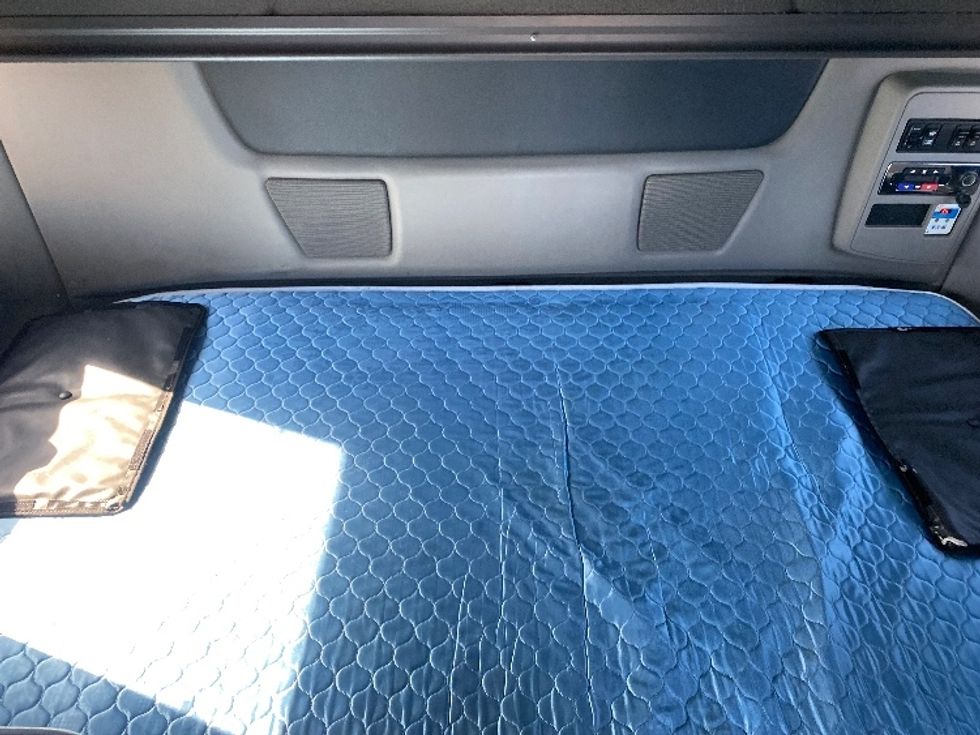 Sleeper Tractor-Heavy Duty Tractors-International-2020-LT625-El Paso-TX-695,127\n\t\tmiles-$ 32,000 - Image 17